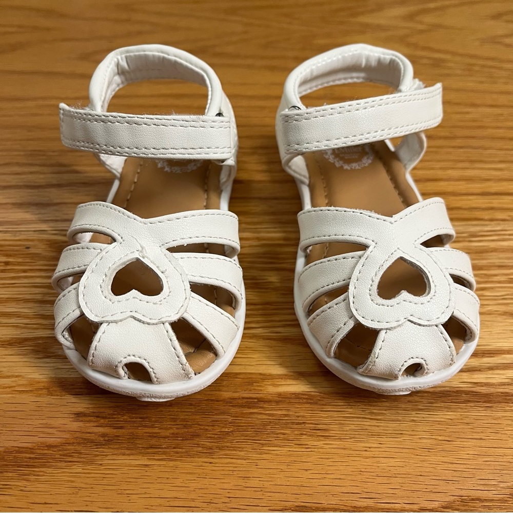 White toddler sandals size 6